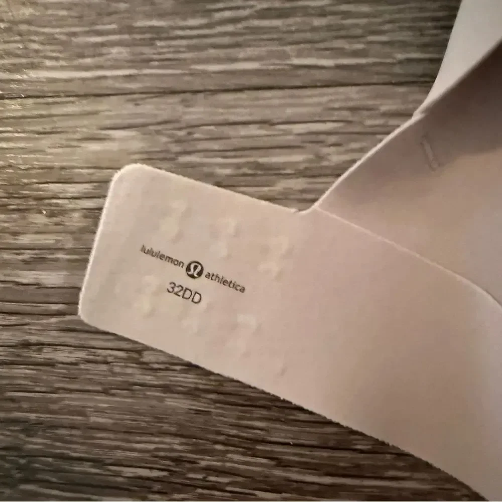 Lululemon Enlite Sports Bra